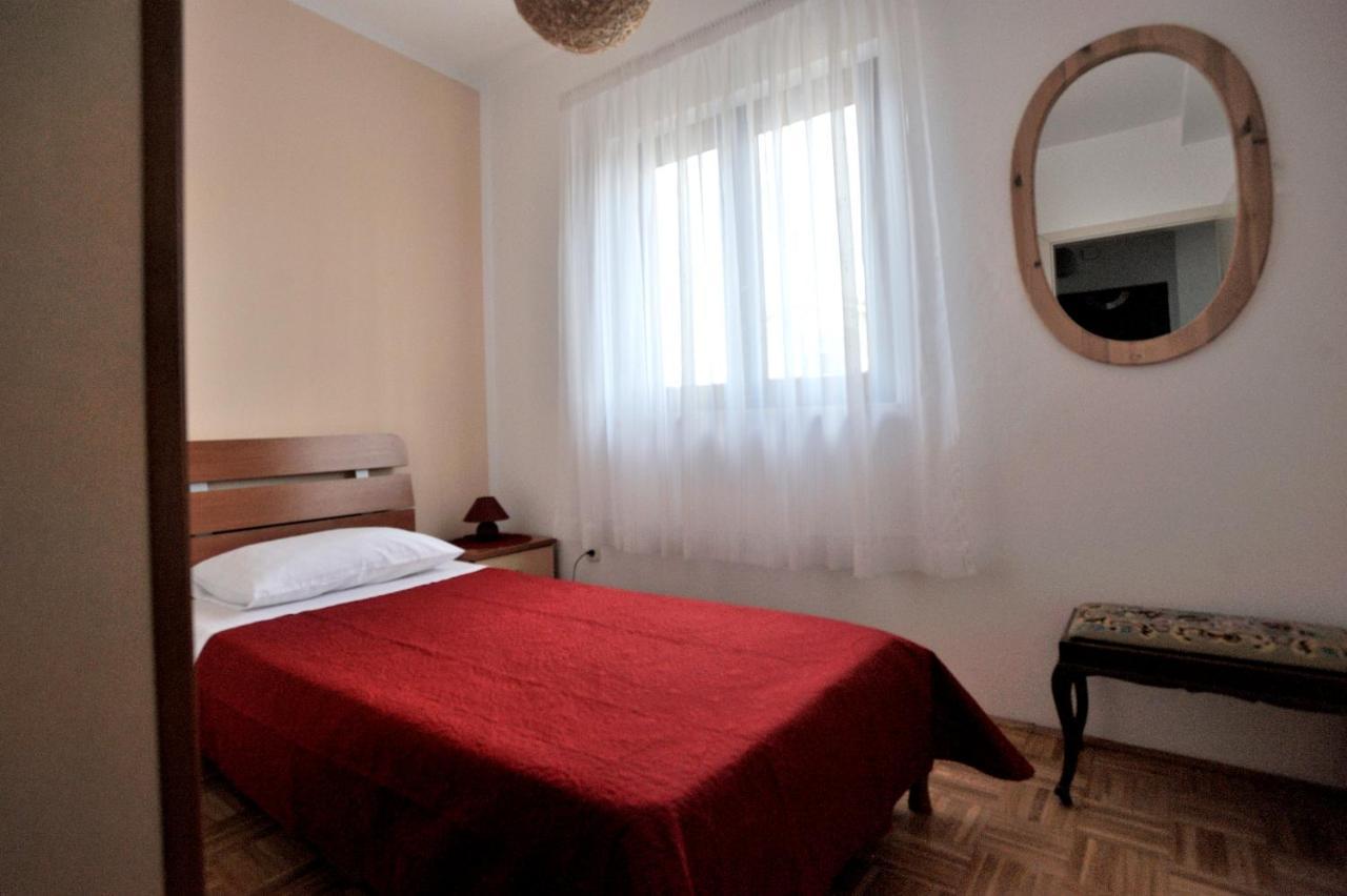 Apartment Vinja Porec - Privat Garden - Whirlpool Exterior photo